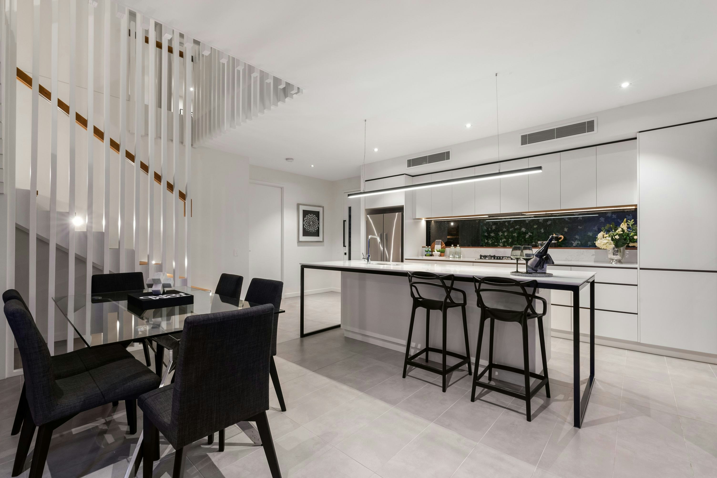 black and white dining table and chairs